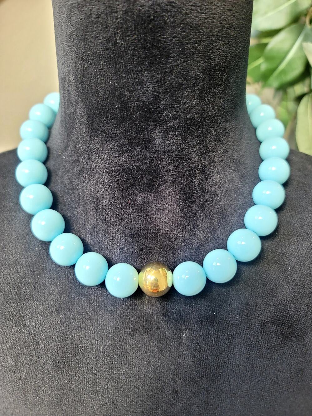Lightweight Turquoise Blue Plastic Beaded Necklace & Matching Bracelet Set